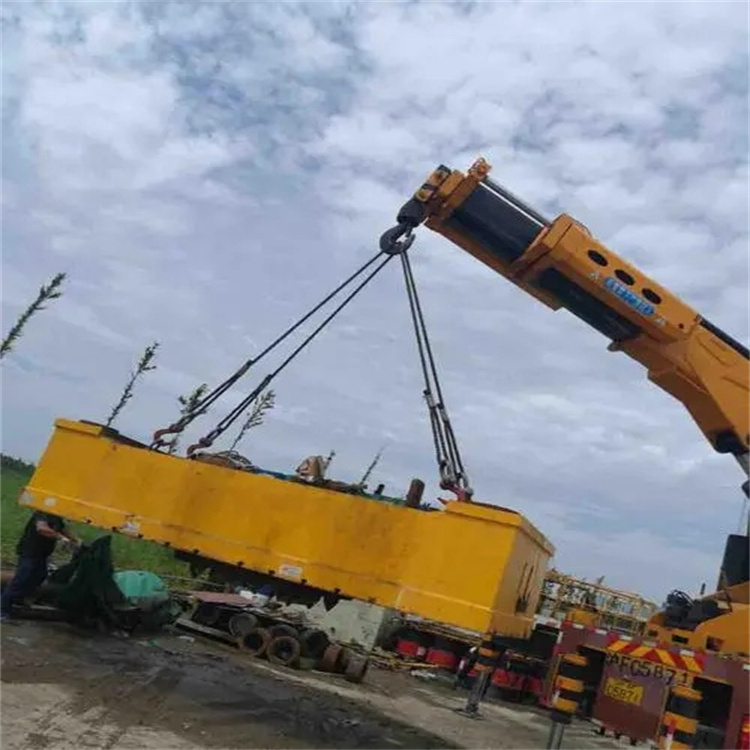 东兰吊车吊集装箱需要多少钱